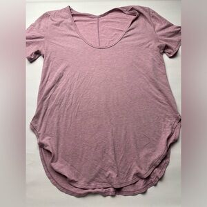Lululemon t shirt. P2P 18” estimated size 8. No tag. See photos.
